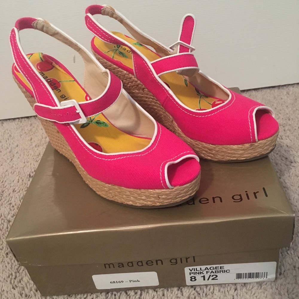 Madden Girl Villagee size 8.5